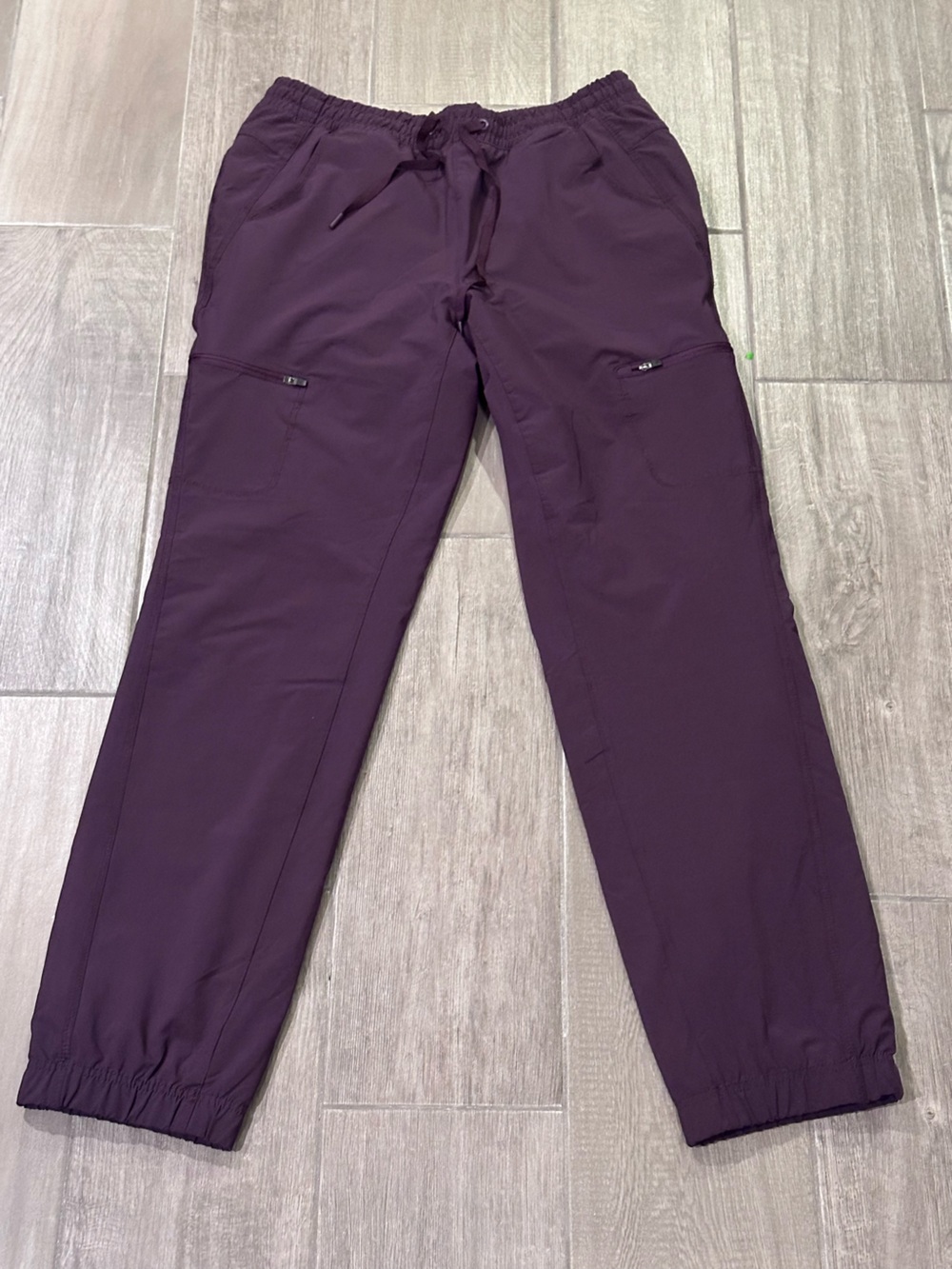 Eddie Bauer Women’s Drawstring Jogger Pants in Purple plaid fleece lined Size 6